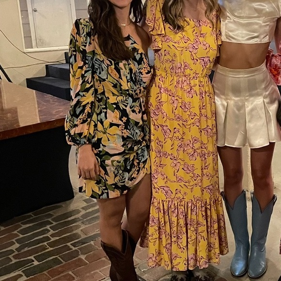 Saylor One Shoulder Nazila Dress Size Small - Picture 9 of 9